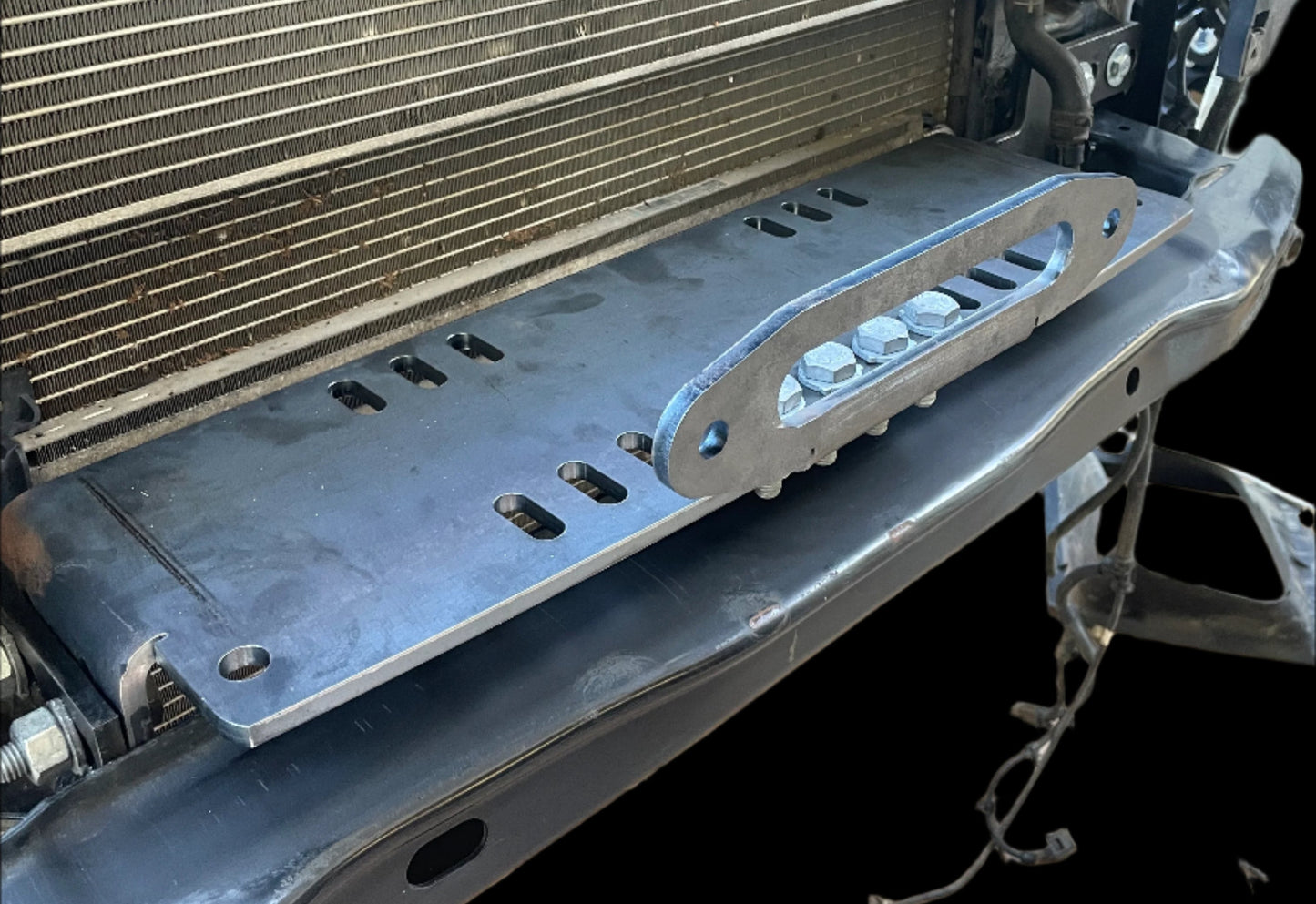 Winch mounting kit, 955/957 T1/T2